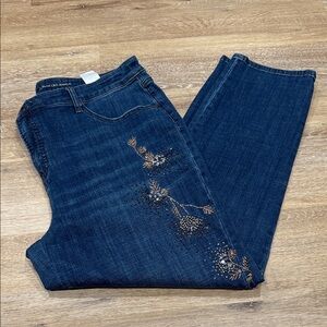 Chico's Dark Blue Embroidered Slimming GirlFriend Slim Leg Ankle Jeans Size 16